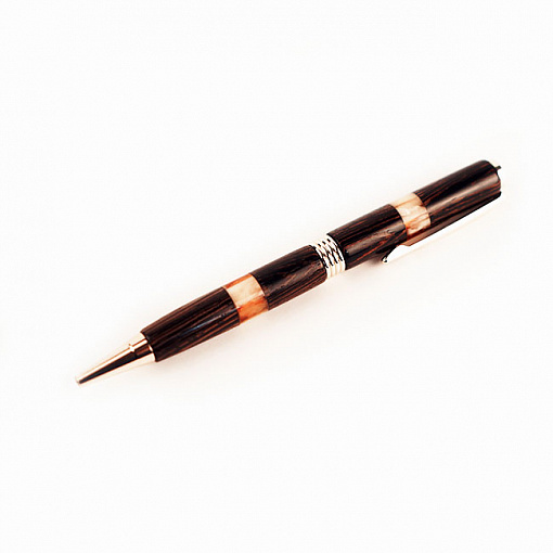 Ручка из древесины
